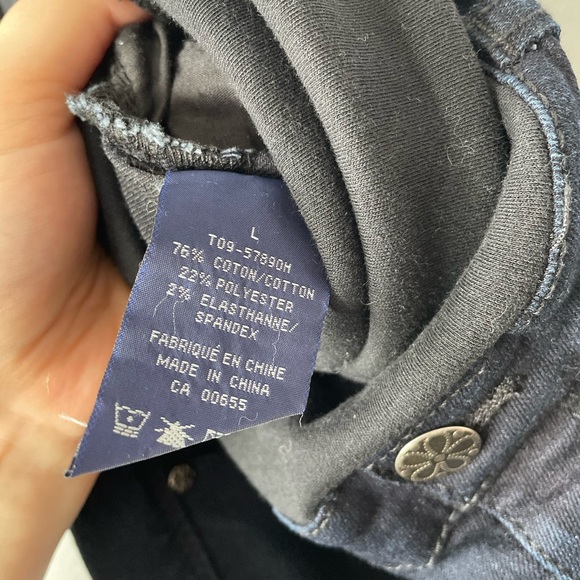 Thyme Maternity Dark Wash Ripped Denim Jeans Size Large - Picture 10 of 10